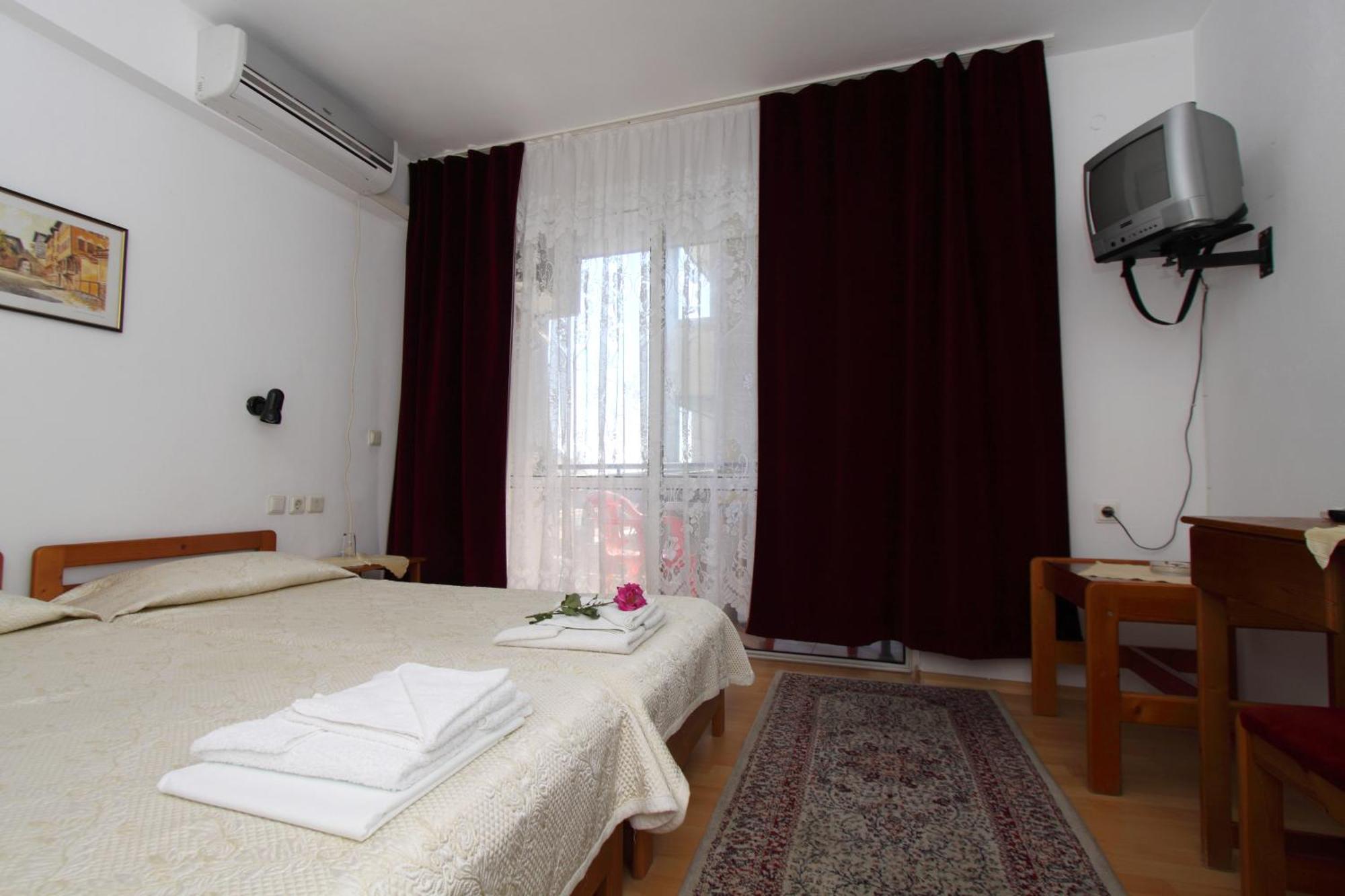 Family Hotel Verona Созополь Екстер'єр фото