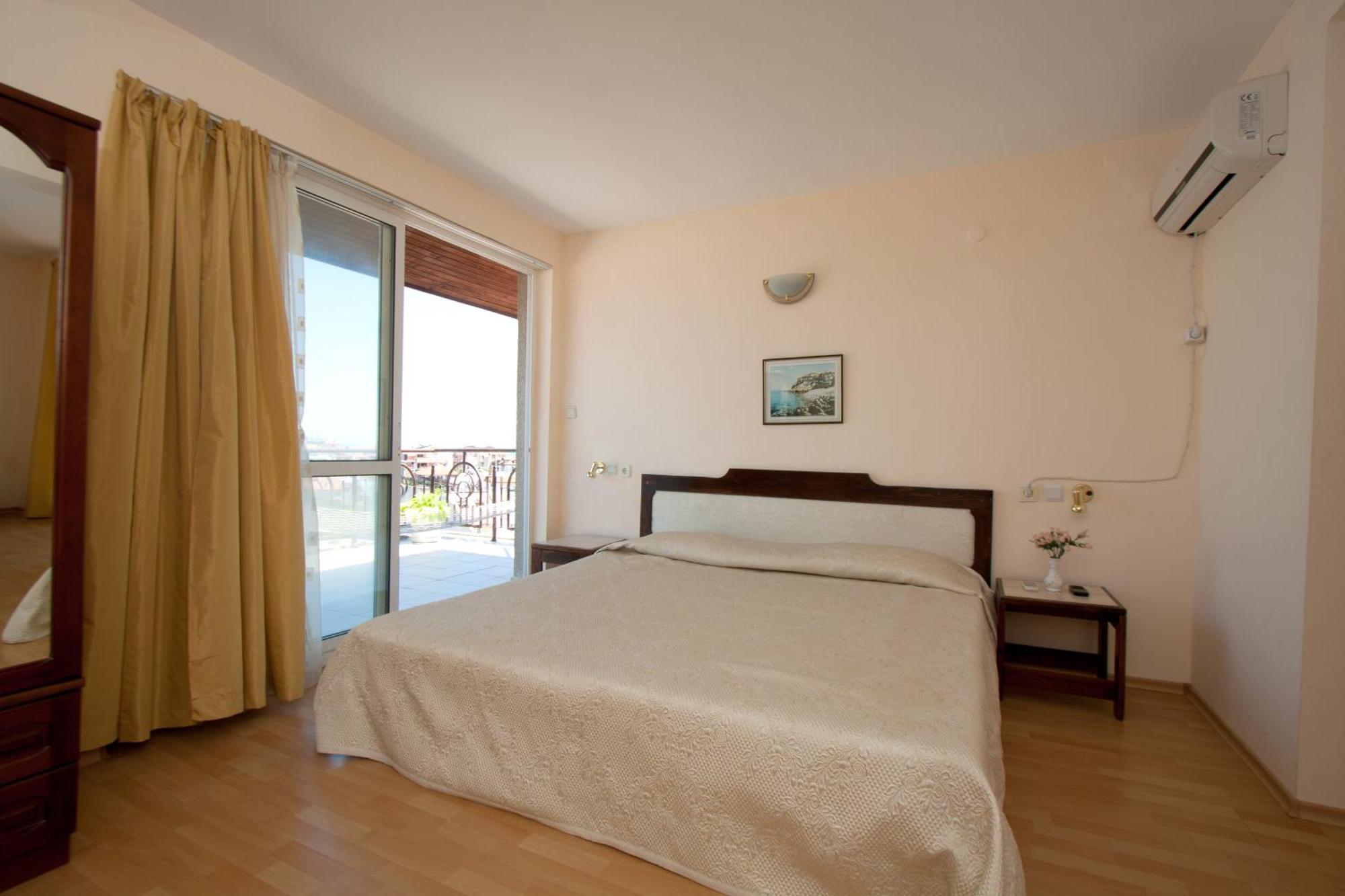 Family Hotel Verona Созополь Екстер'єр фото