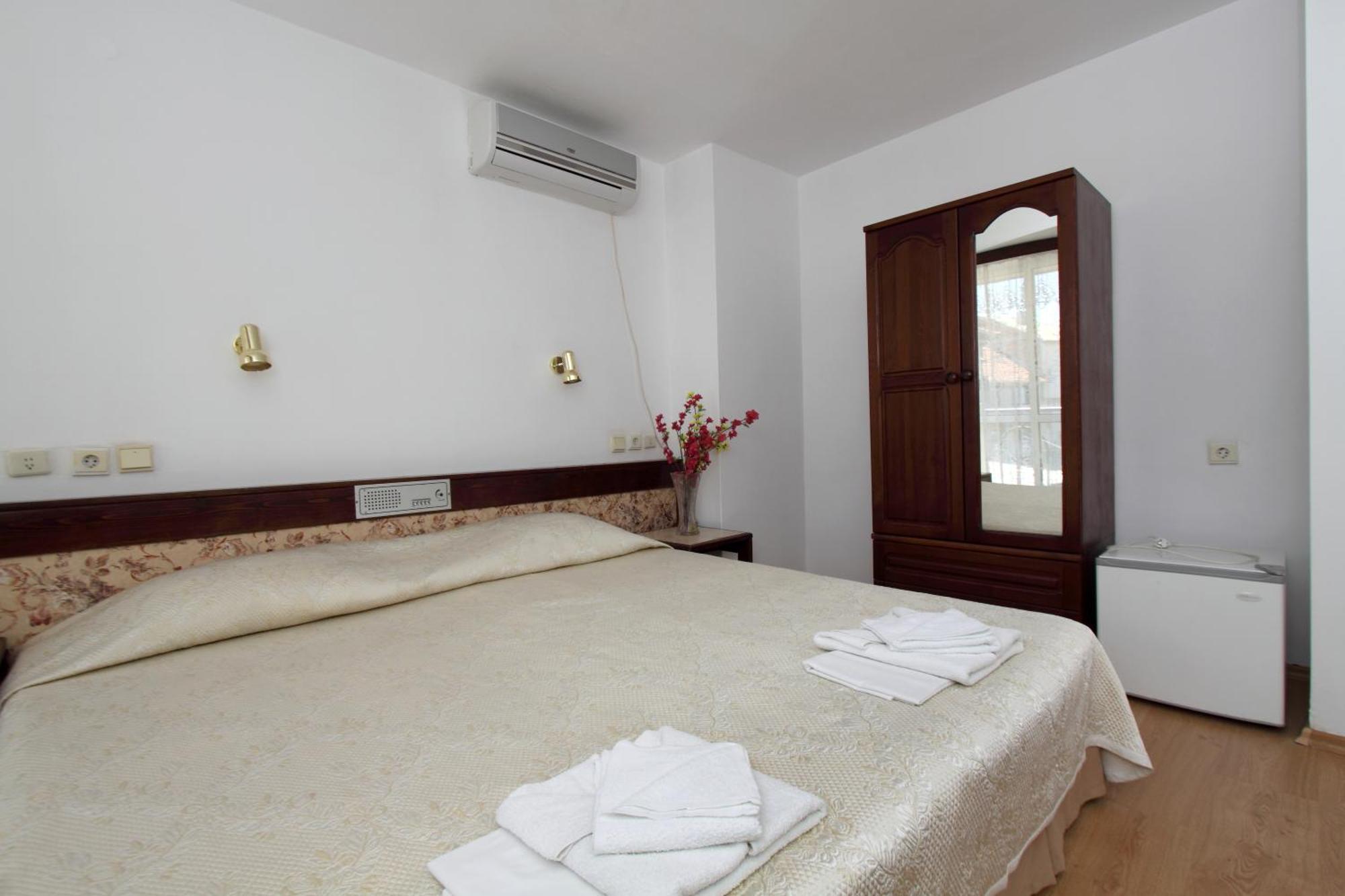 Family Hotel Verona Созополь Екстер'єр фото